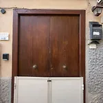 Authentic Home, 10 Min Walk To Historic Center & Waterfront נאפולי