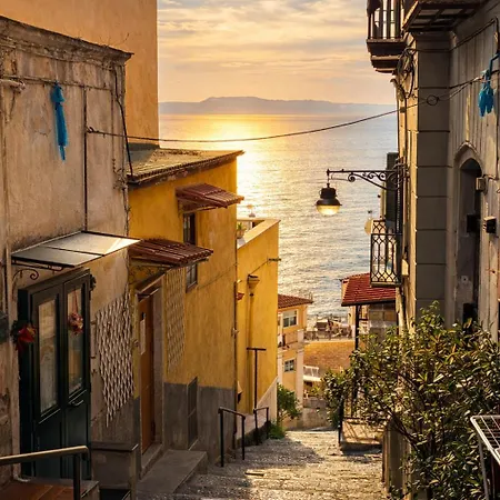 Authentic Home, 10 Min Walk To Historic Center & Waterfront