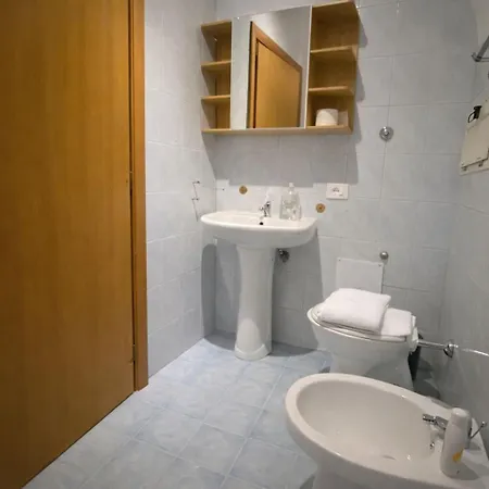 Authentic Home, 10 Min Walk To Historic Center & Waterfront * נאפולי