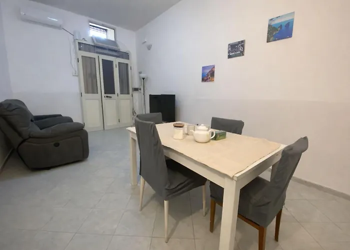 بيت للعطل Authentic Home, 10 Min Walk To Historic Center & Waterfront